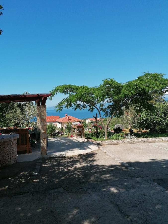 Apartment Lucija Kostrena Εξωτερικό φωτογραφία