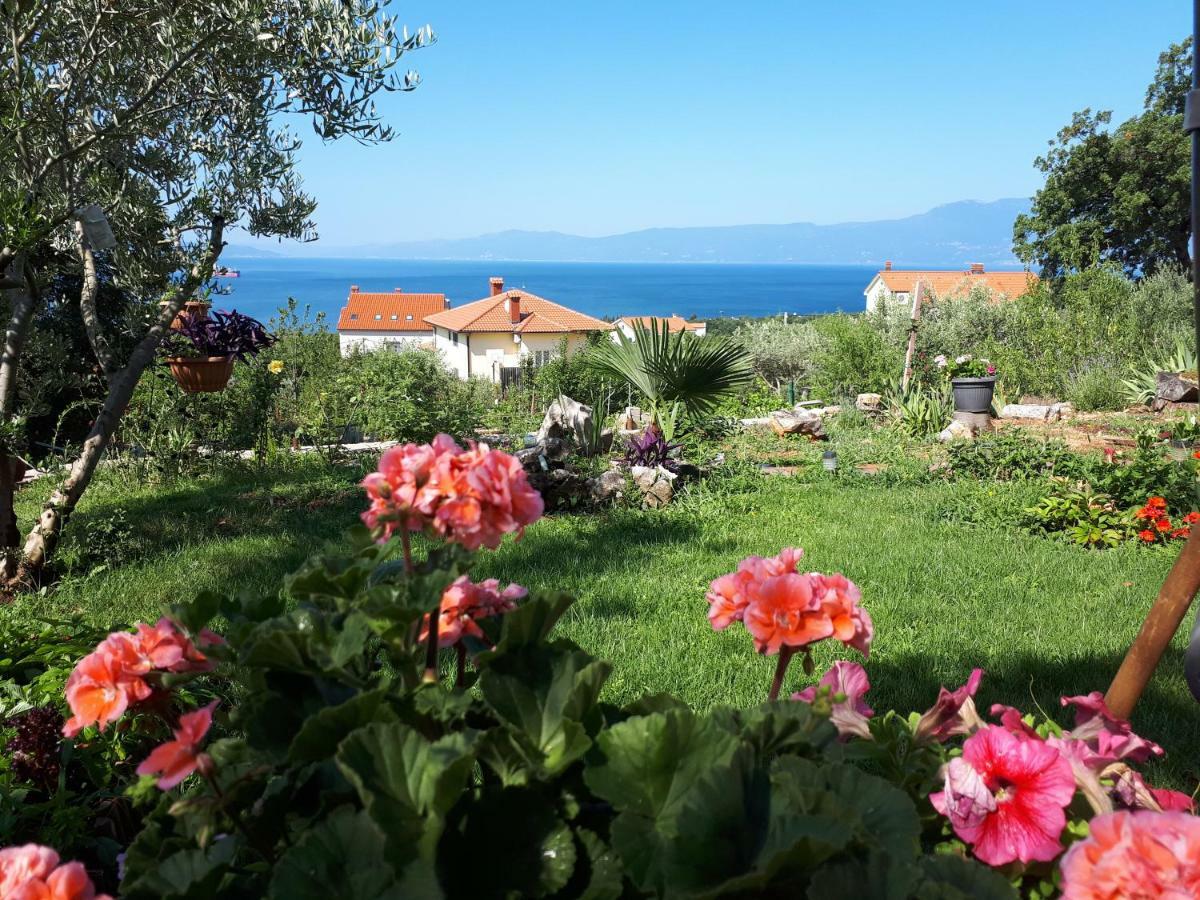 Apartment Lucija Kostrena Εξωτερικό φωτογραφία