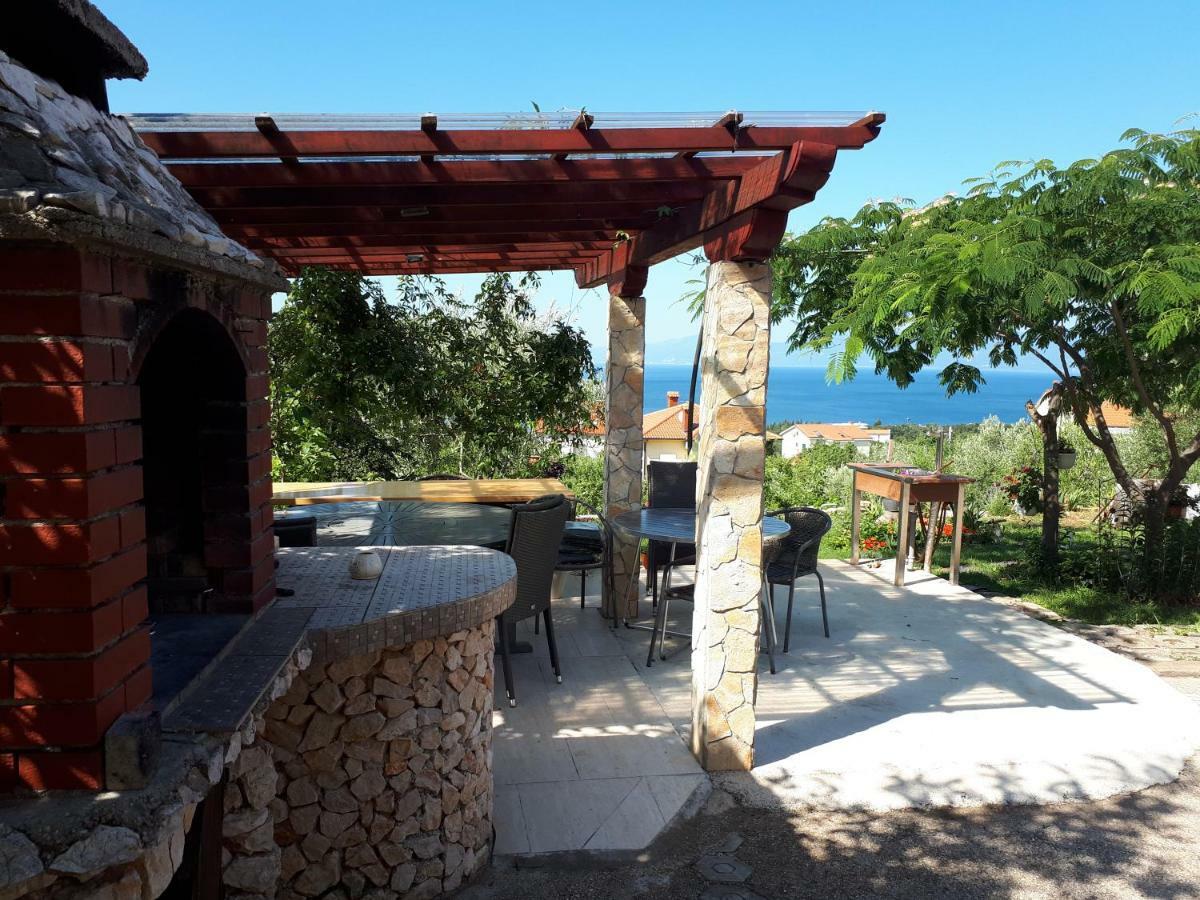 Apartment Lucija Kostrena Εξωτερικό φωτογραφία